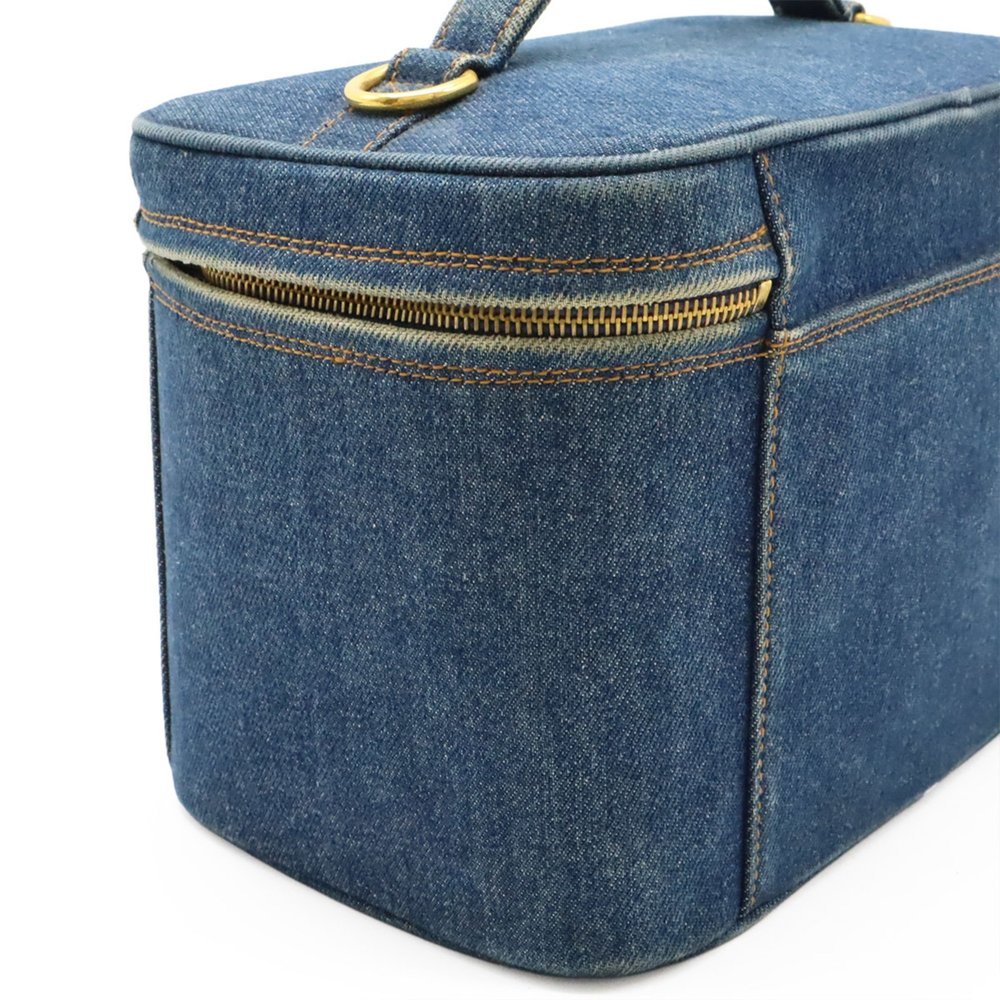 CHANEL Blue Logo Vanity Bag - Picture 5 of 10